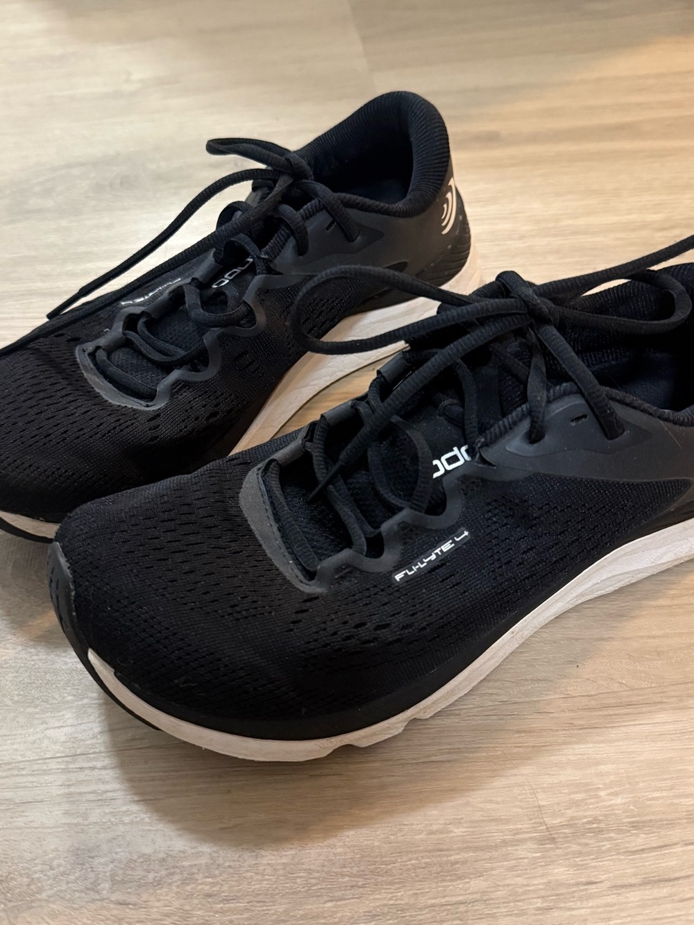 Topo athletic Fli-Lyte 4 sneakers black